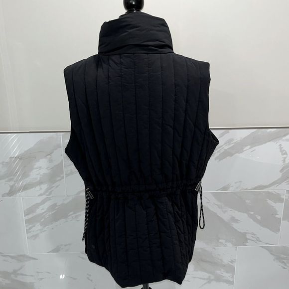 lululemon athletica Black Quilted Vest - Picture 6 of 11